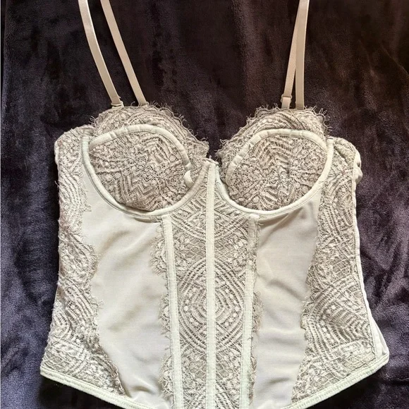 Garage Cream Lace Tank Top - Picture 2 of 2